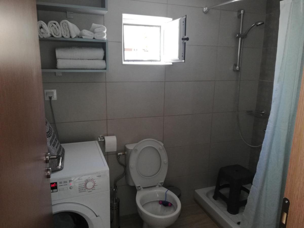Small Studio With Yard 干尼亞 外观 照片